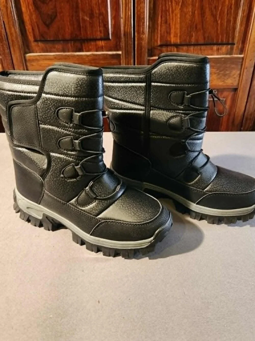 Unisex Insulated Winter Snow Boots Black Gray Size 42